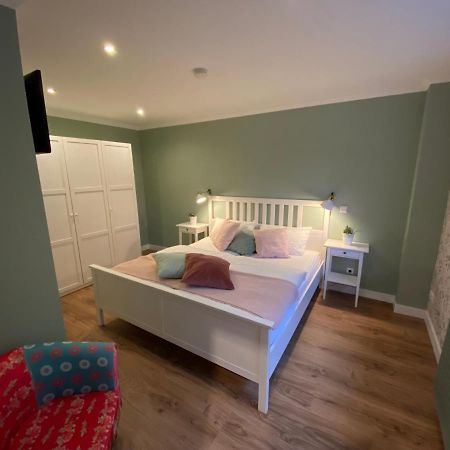 Apartamento Bed N Riesling Forst an der Weinstrasse Exterior foto