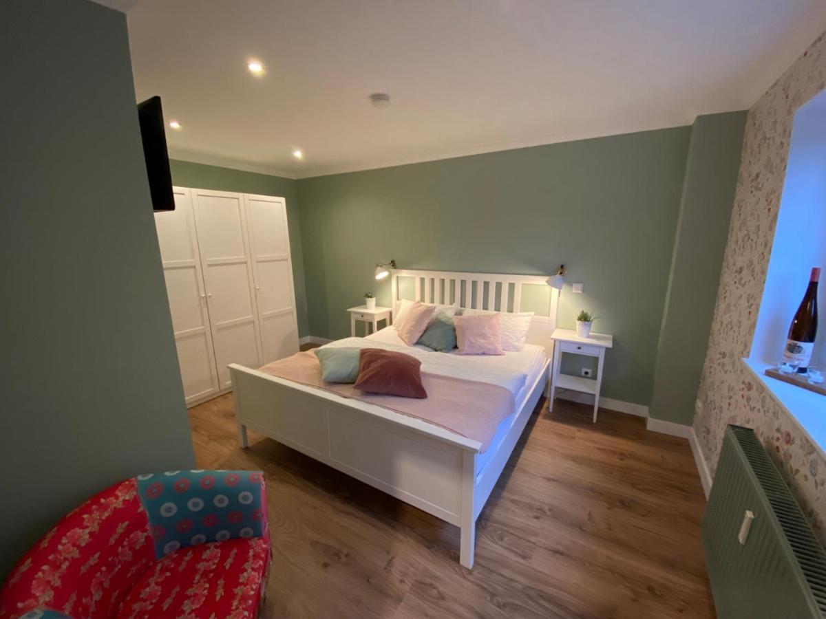 Apartamento Bed N Riesling Forst an der Weinstrasse Exterior foto